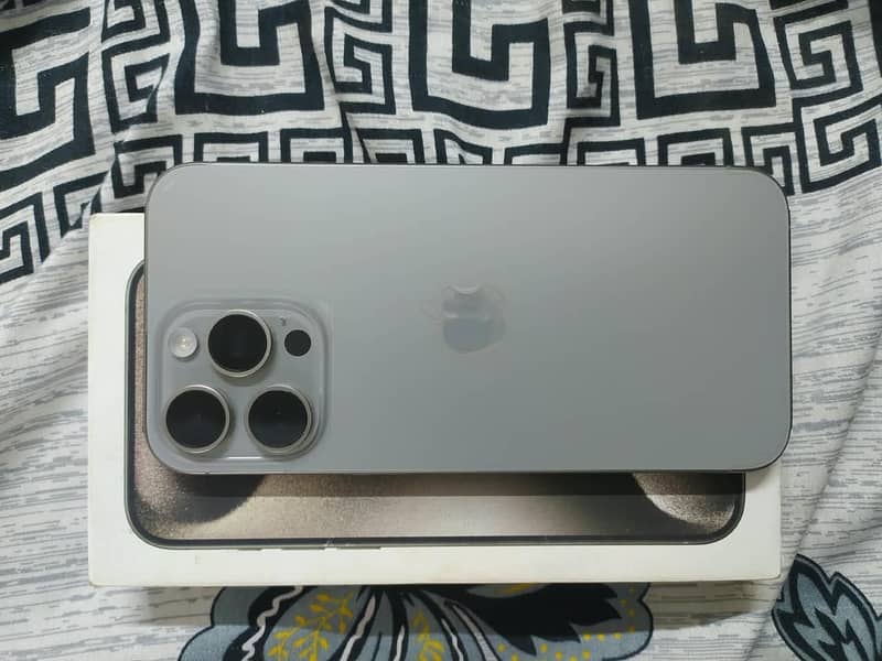 Apple iPhone 15 Pro Max 14