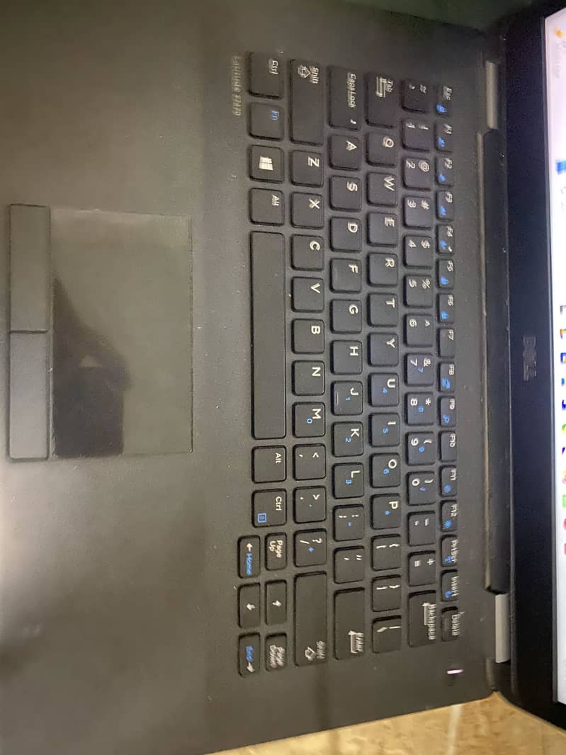 Latitude E7470 2