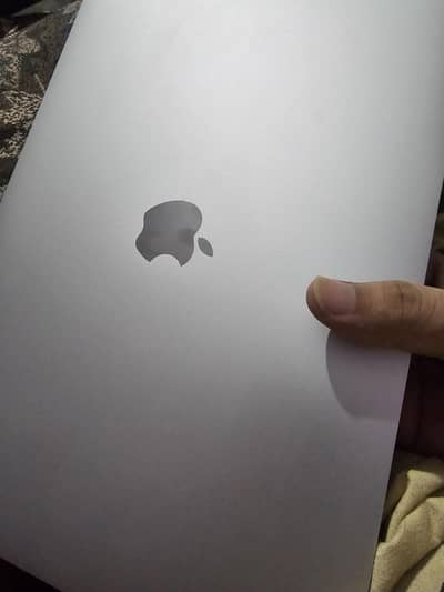 MACBOOK AIR M1 8/256 Clean