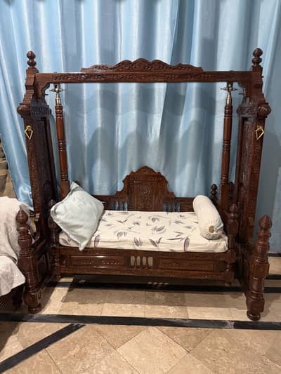 Jhula Royal wooden carved