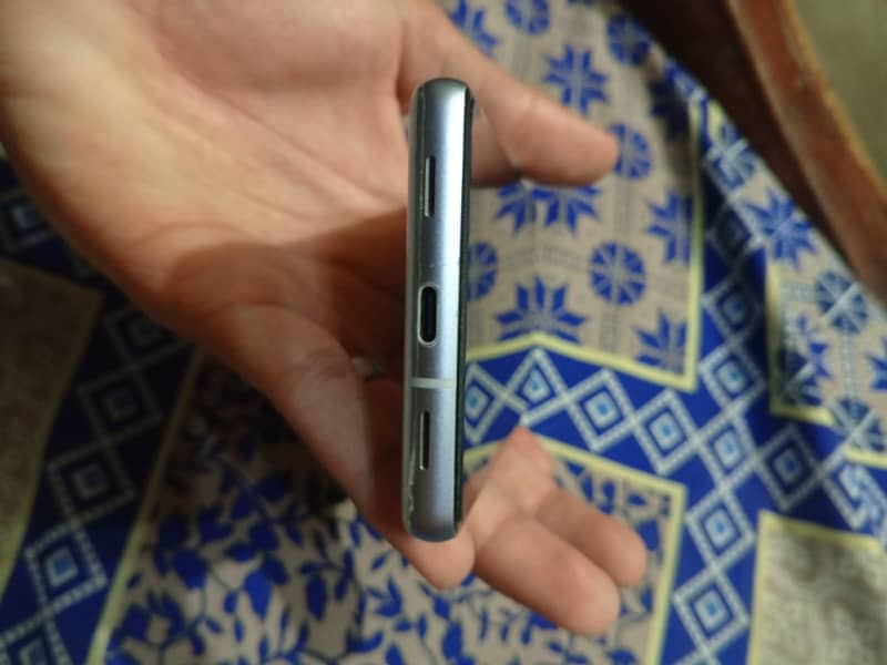 Google pixel 7a 5