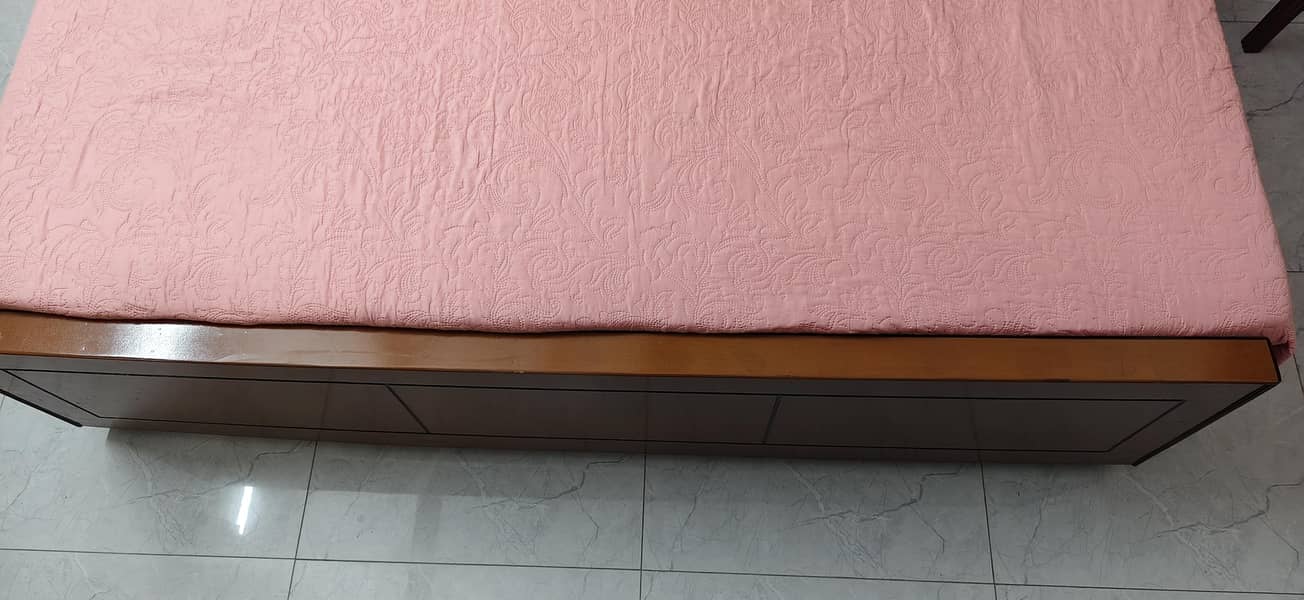 Bed without mattress 5