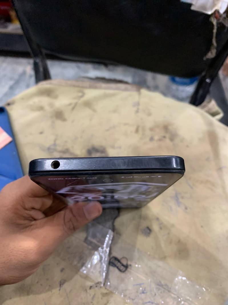 Xiaomi POCO C75 3