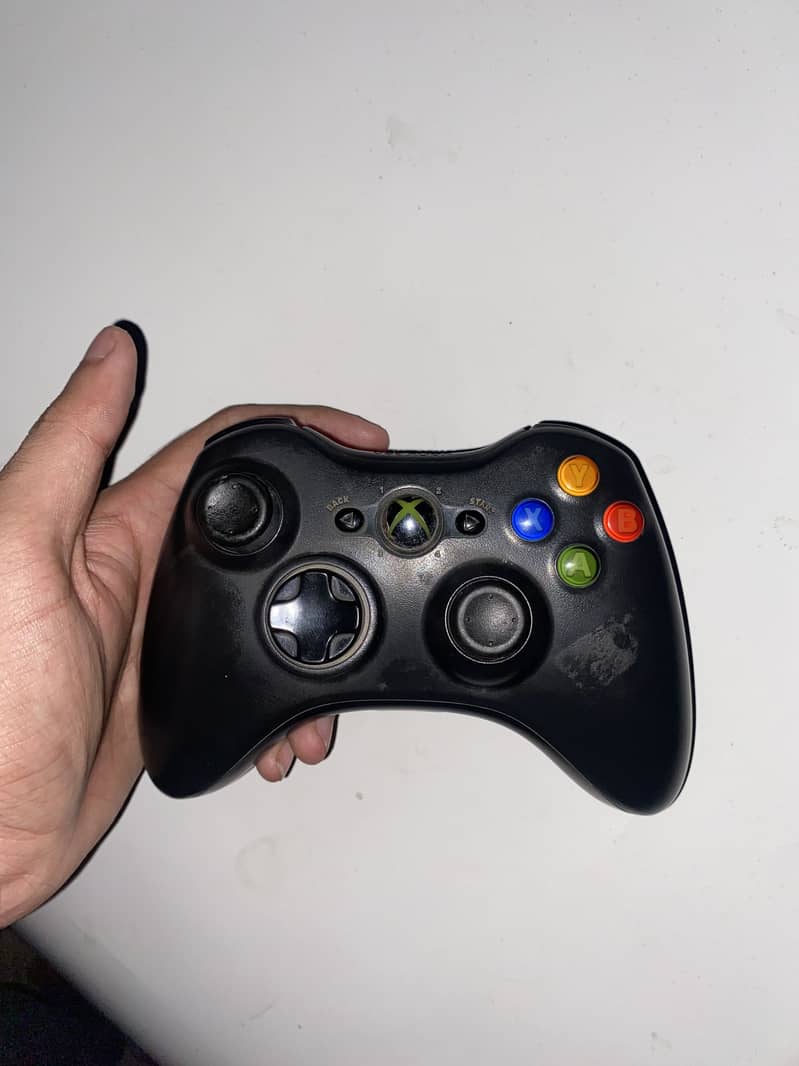 Xbox 360 Controller 0