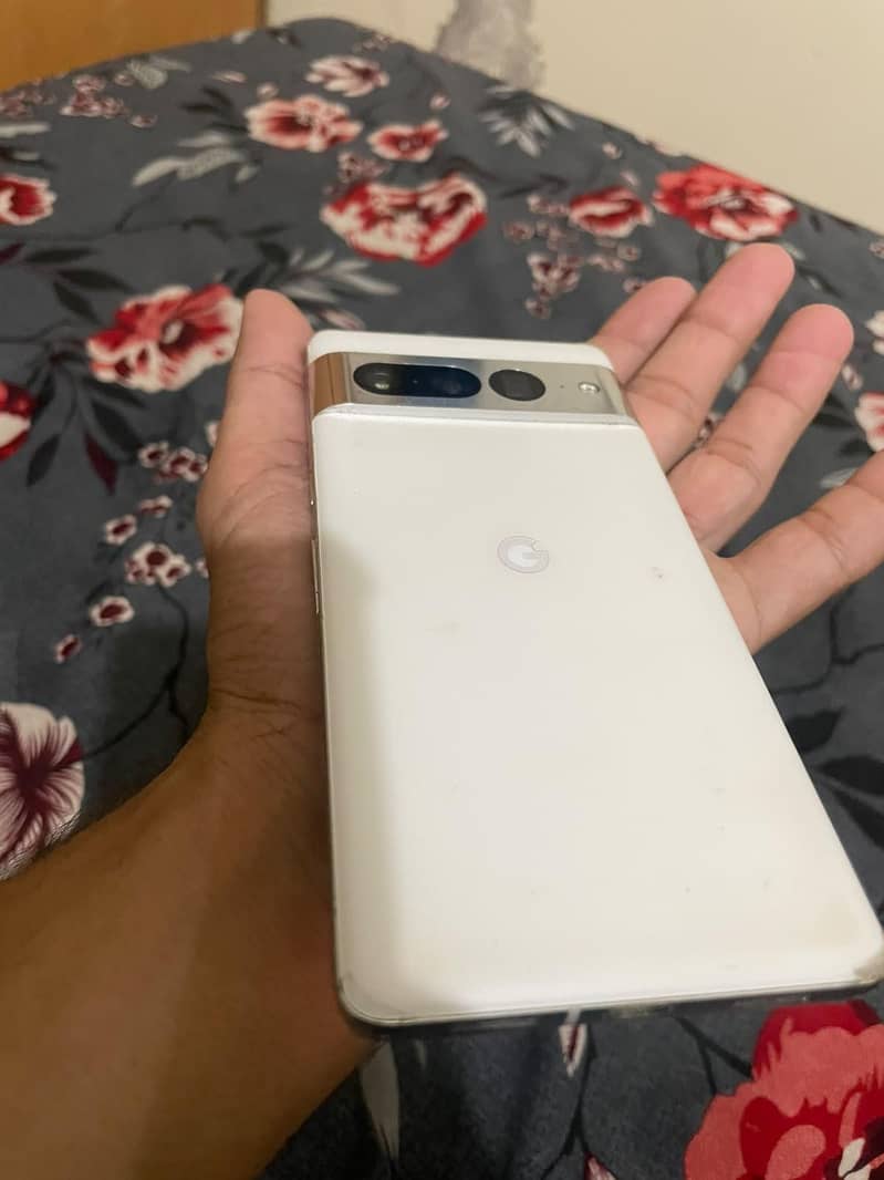 Google Pixel 7 Pro 4