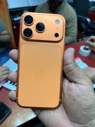 Apple iPhone 17 Pro fctory unlocked 4 month sim time 03084408152