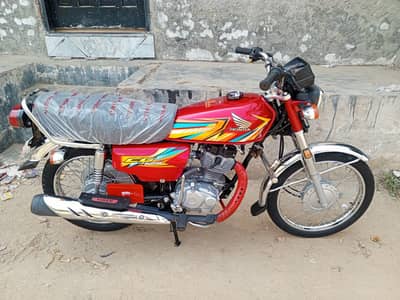 Honda 125 25 26 model for sale location Faisalabad number Laga h