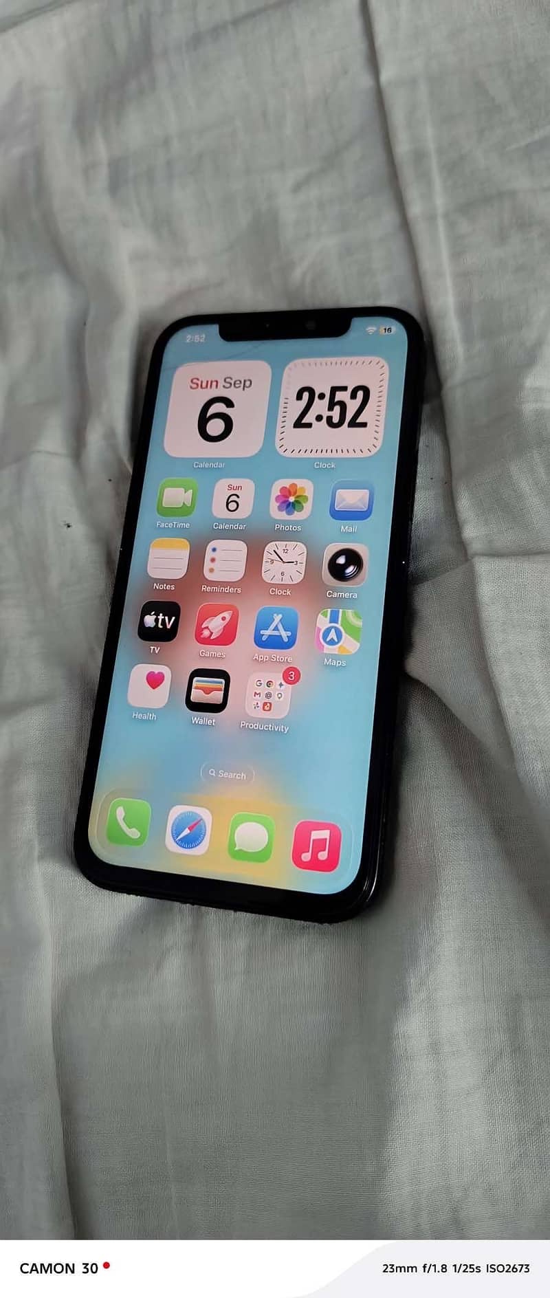 Apple iPhone 12 3