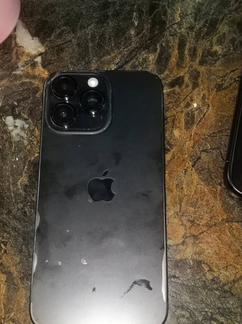 Apple iPhone 16 Pro Max 0