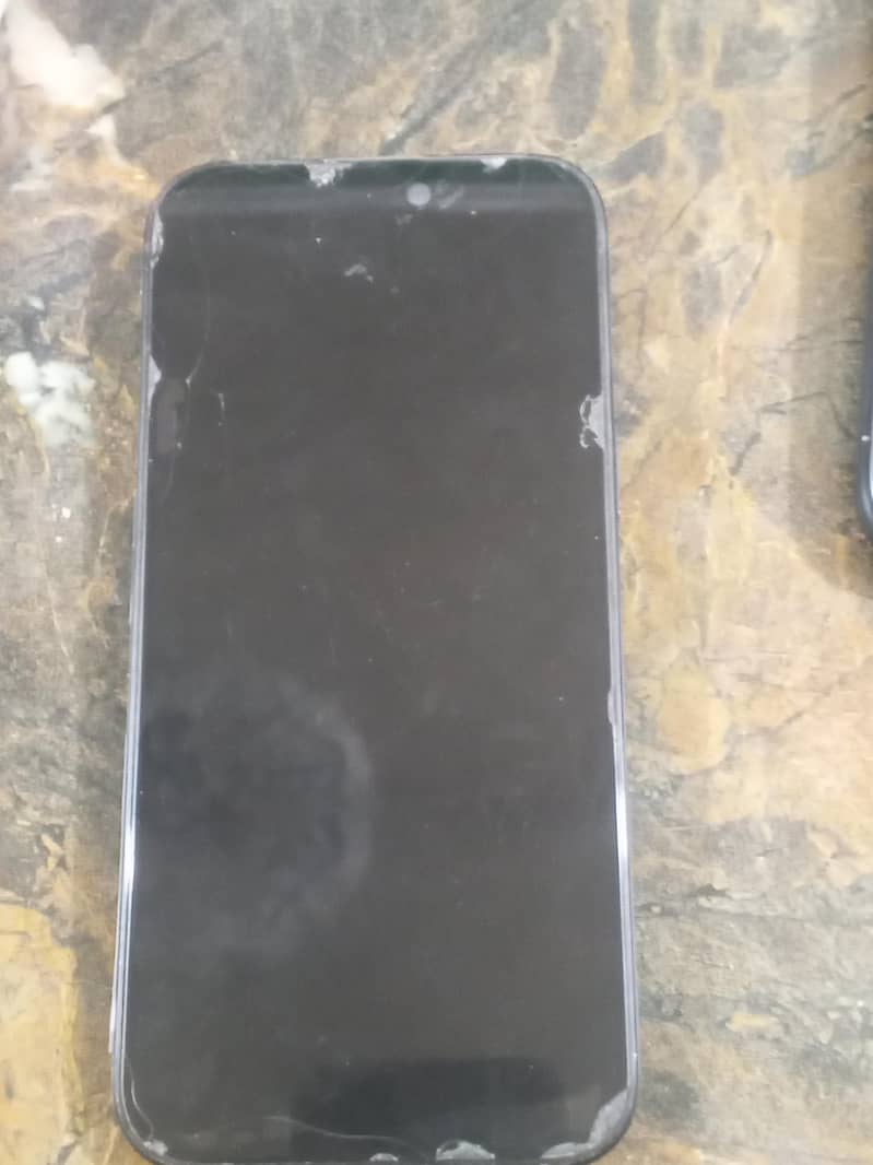 Apple iPhone 16 Pro Max 2