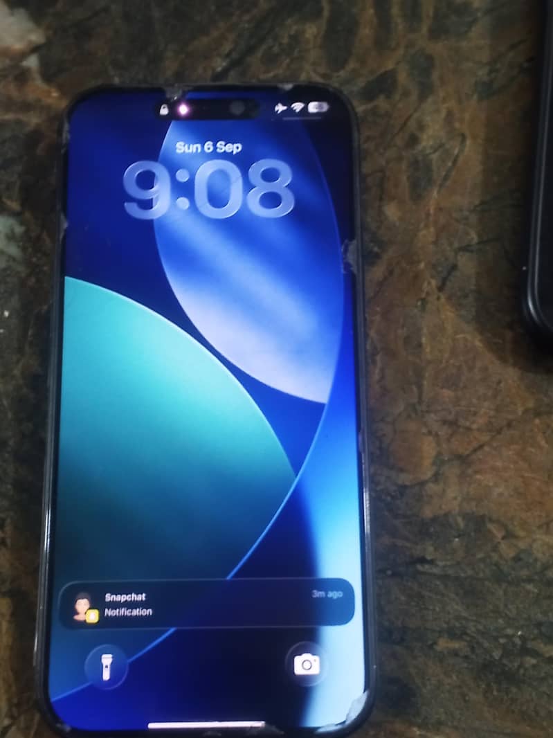 Apple iPhone 16 Pro Max 3