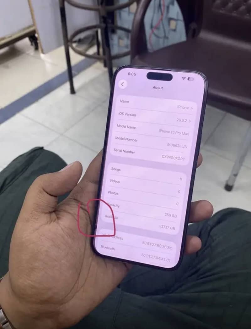 Apple iPhone 15 Pro Max 4