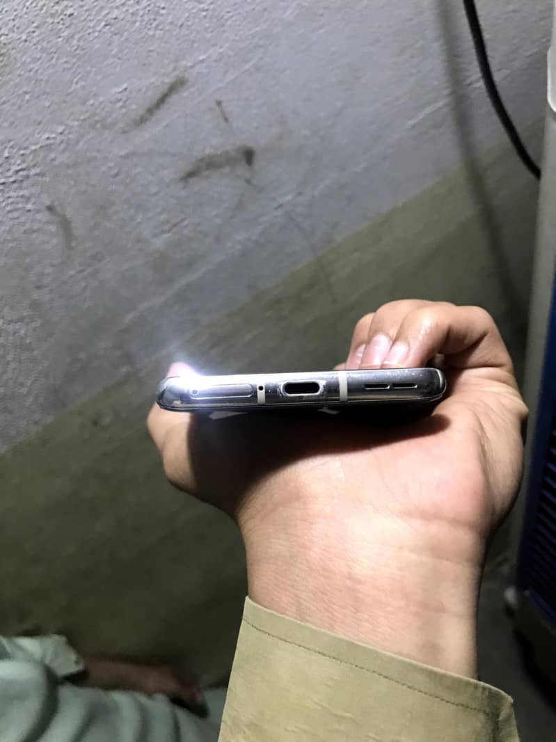 One Plus 8 5g 5