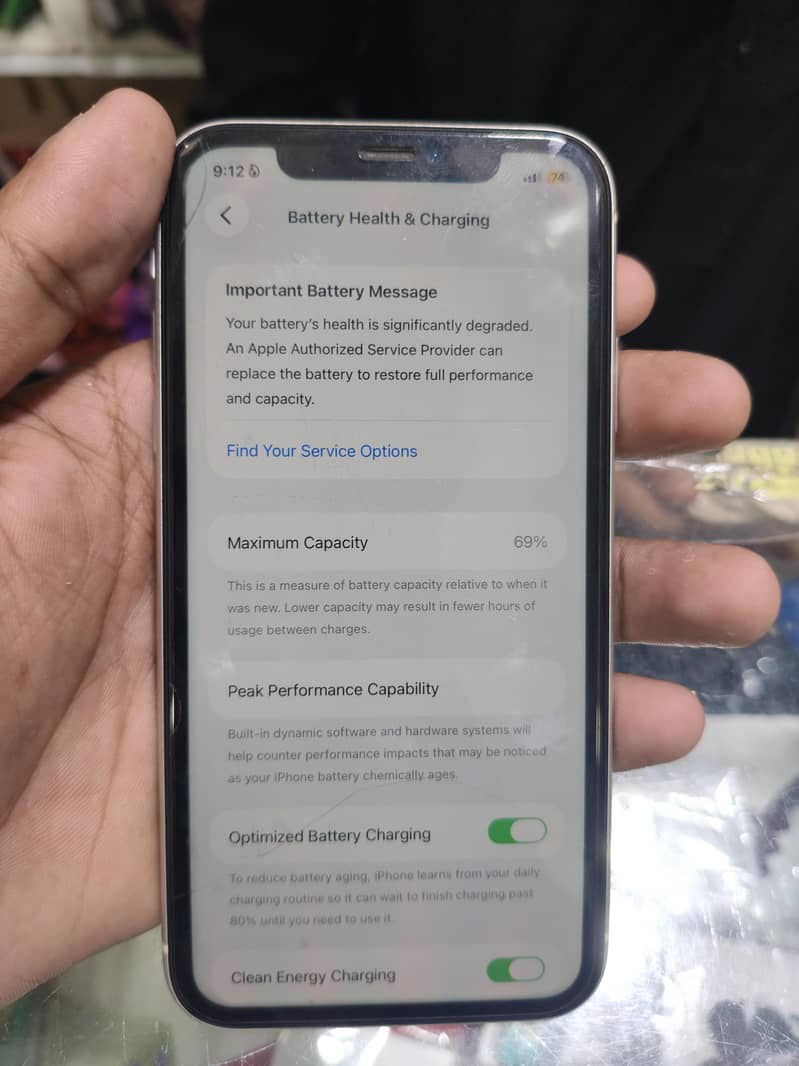 Apple iPhone 11 0