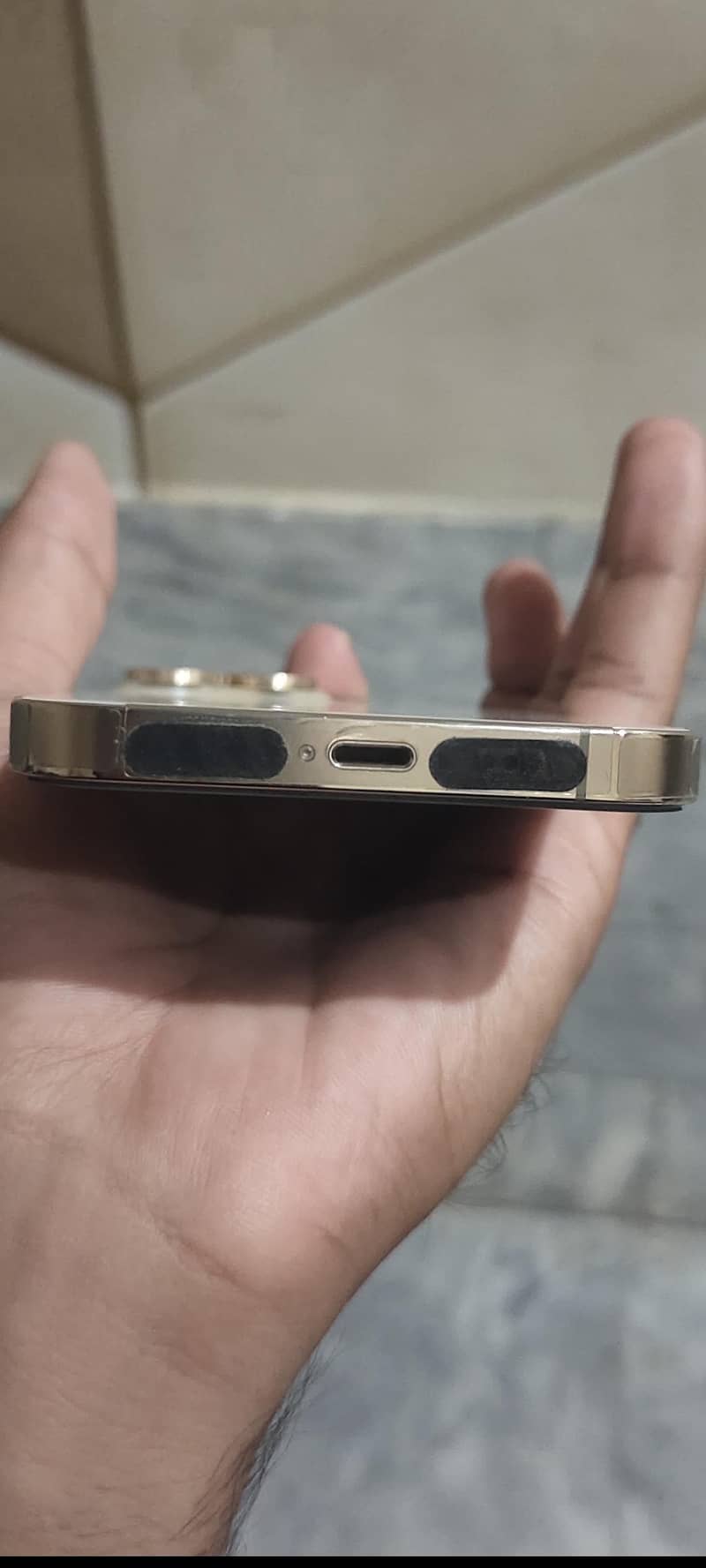 Apple iPhone 13 Pro 2