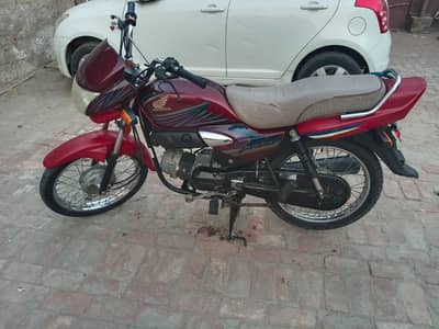 Honda prider 2019 single hand used