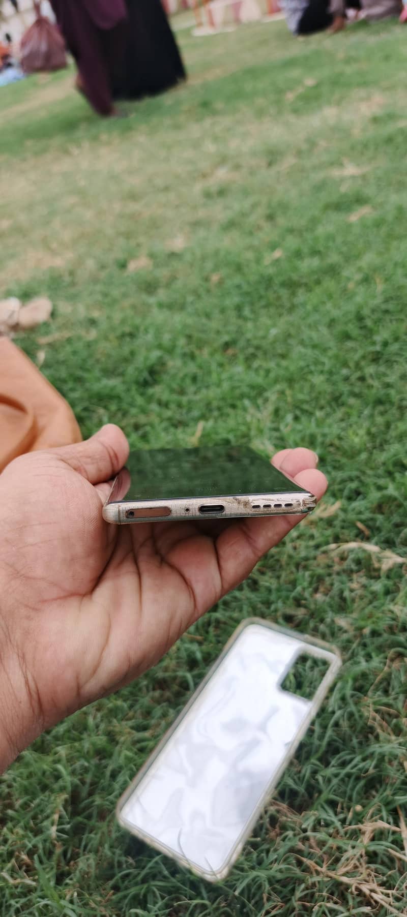 Infinix Zero 30 7