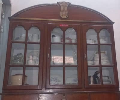 2 Double beds, 2 dressing tables or 1 showcase.
