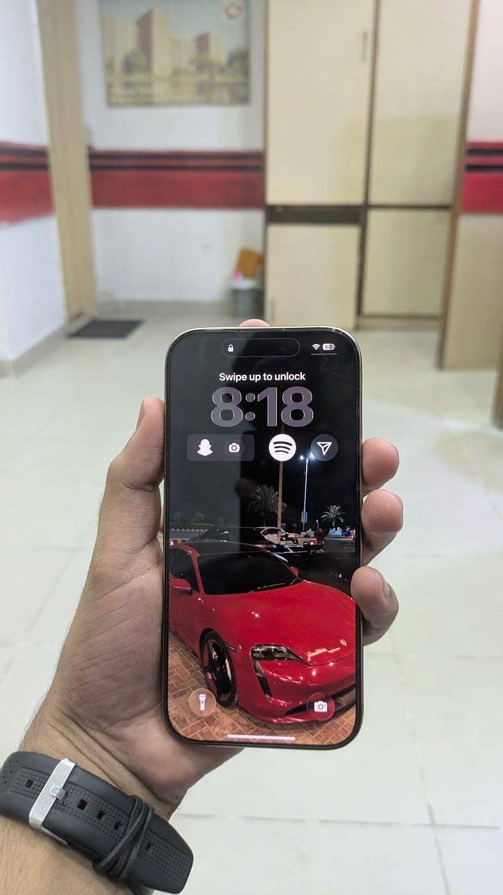 Apple iPhone 16 Pro 2