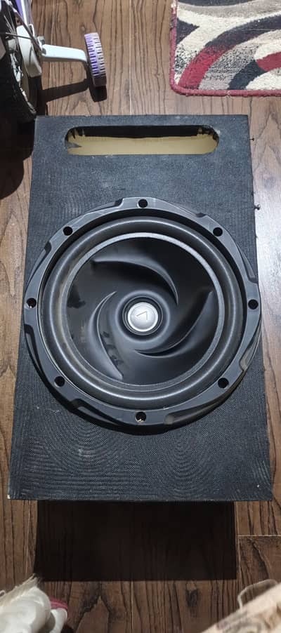 Kenwood woofer with box