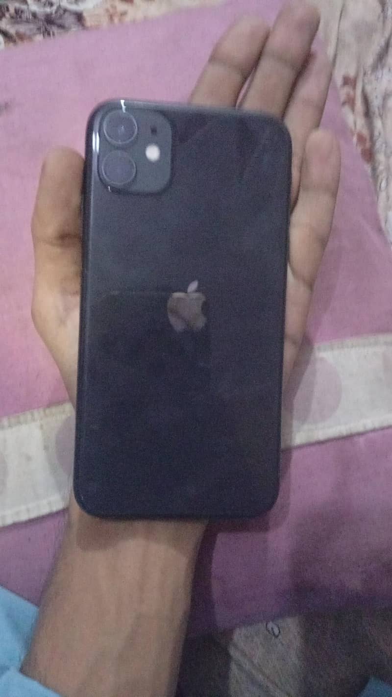 Apple iPhone 11 3