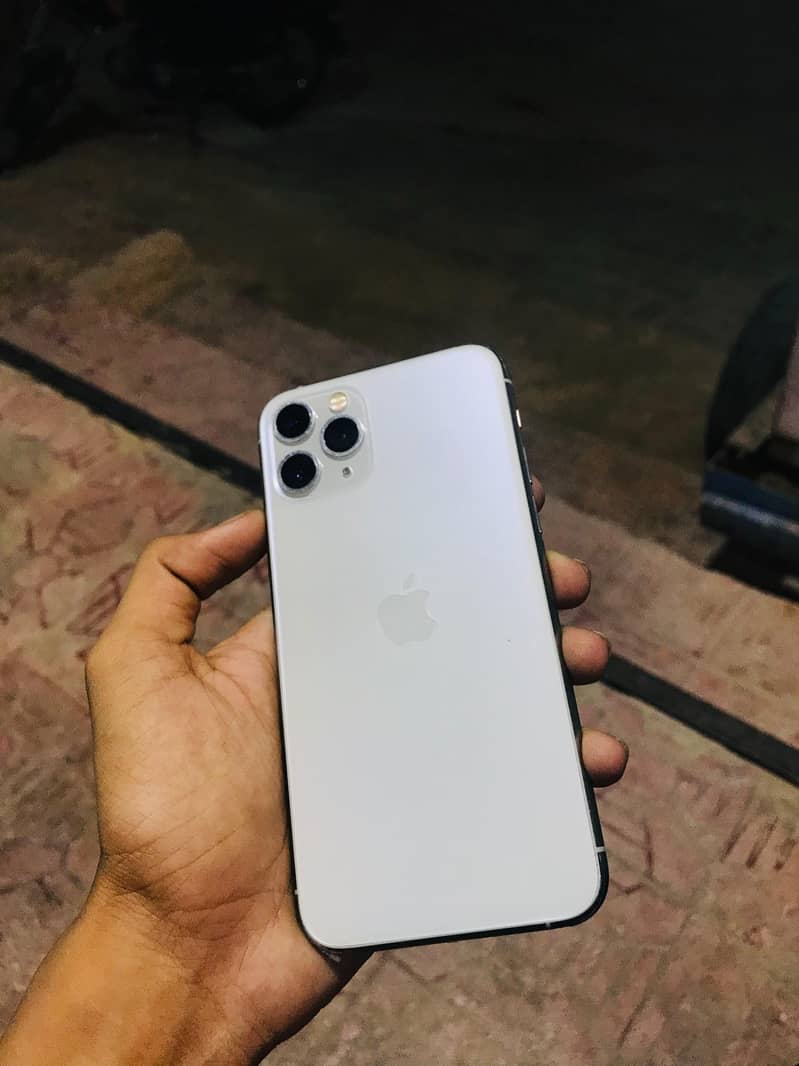 Apple iPhone 11 Pro 0