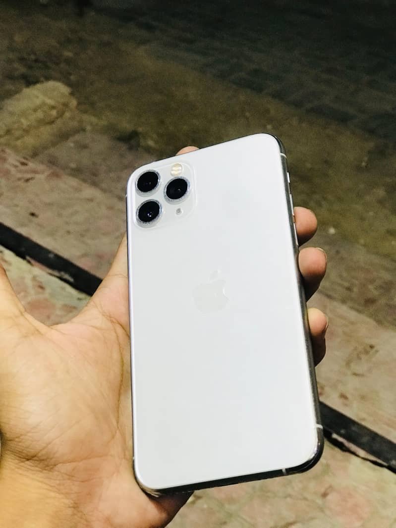 Apple iPhone 11 Pro 5