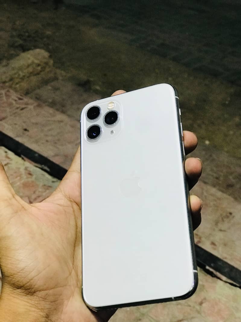 Apple iPhone 11 Pro 8
