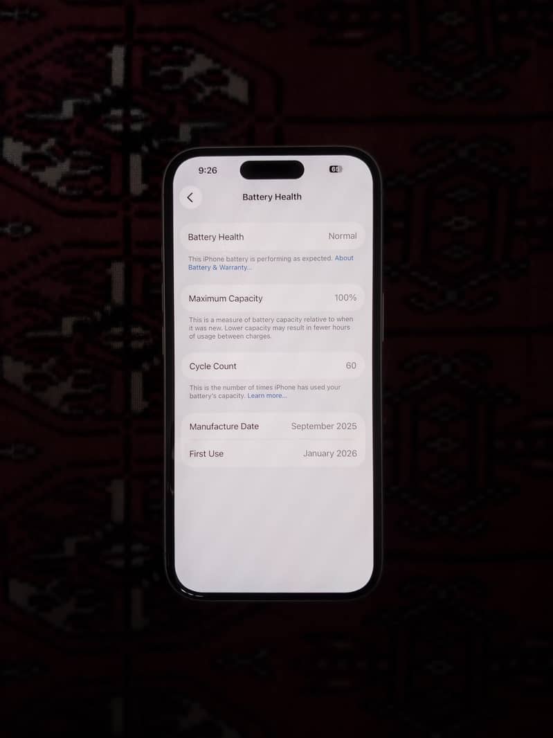 Apple iPhone 16 2