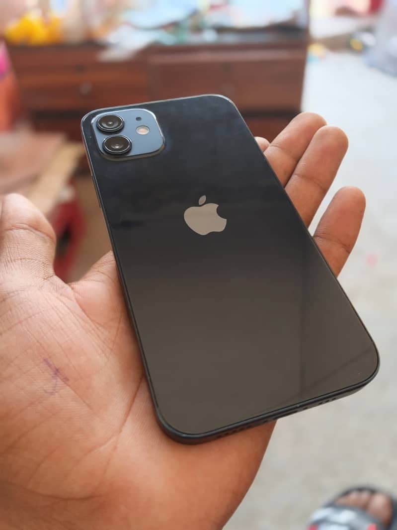 Apple iPhone 12 0