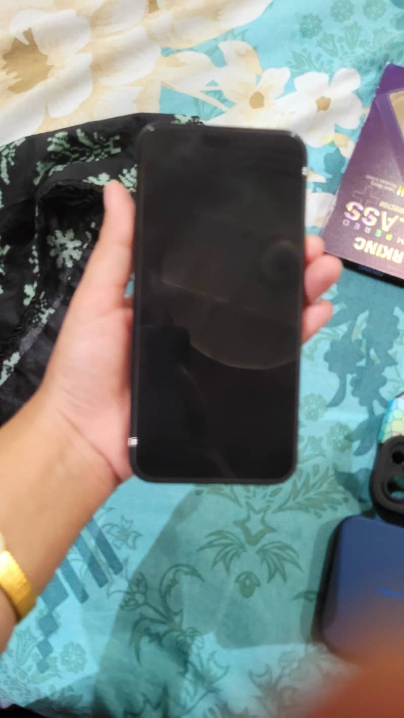 Apple iPhone 15 Pro Max 5