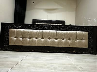second hand bed good condition 8/10 urgent sale
