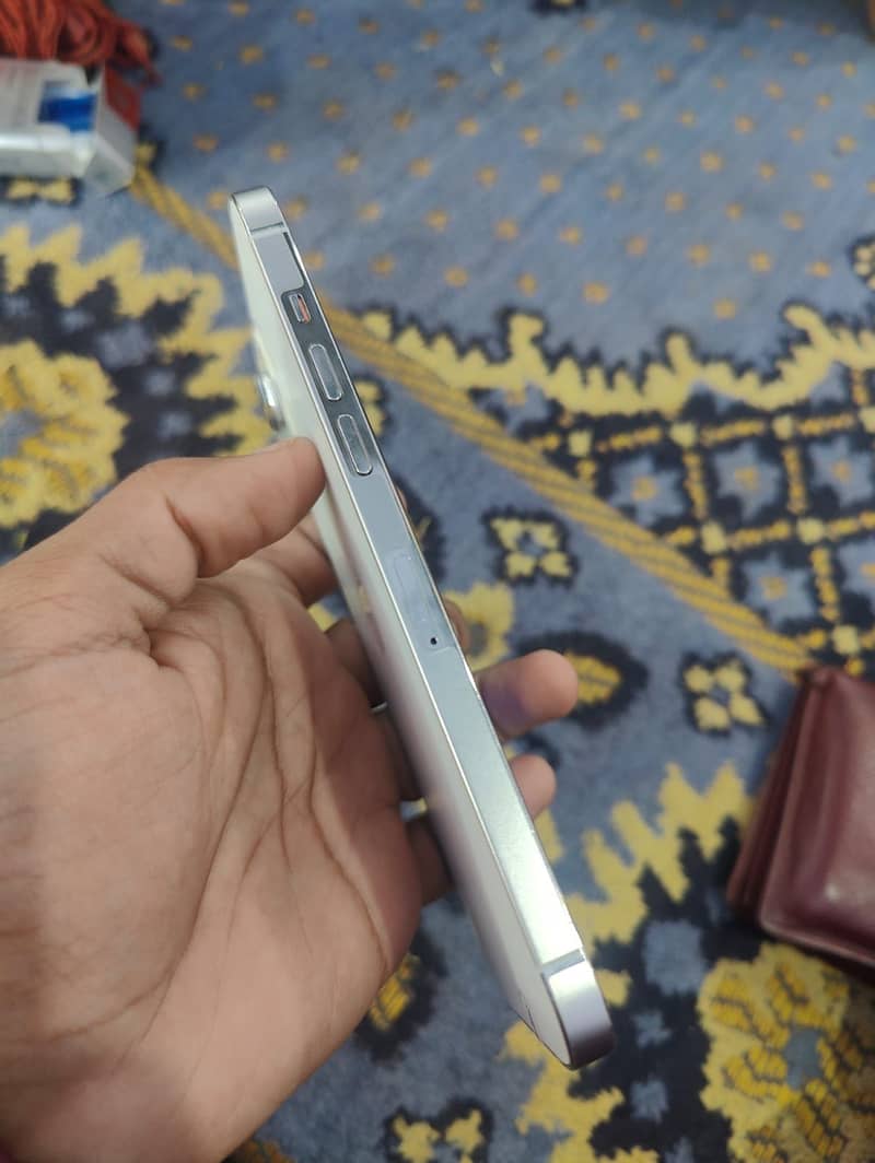 Apple iPhone 12 Pro Max 3