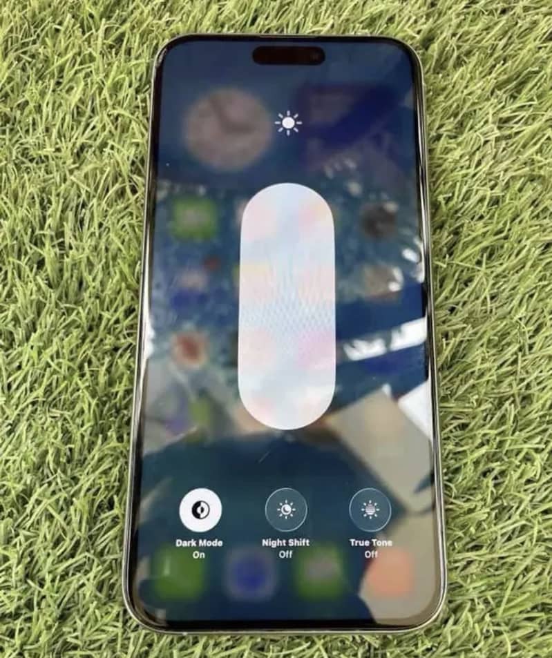 Apple iPhone 15 Pro Max 3