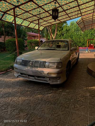 Toyota Crown 1984