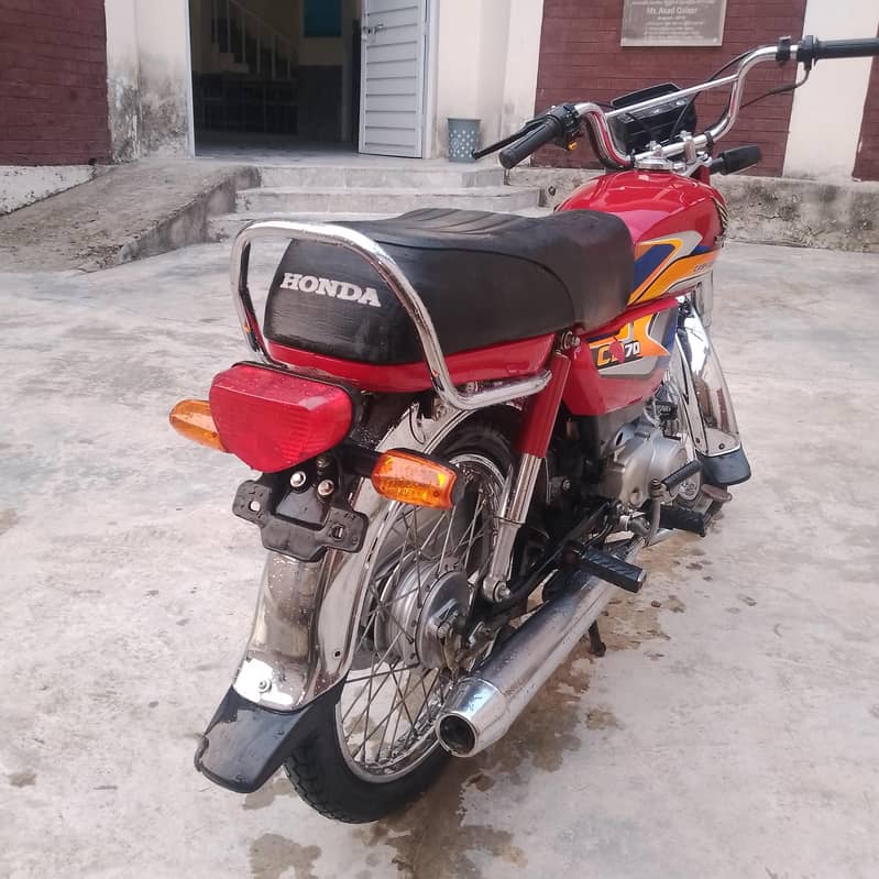 Honda cd70 1