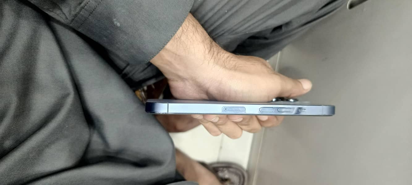 Apple iPhone 13 Pro 3