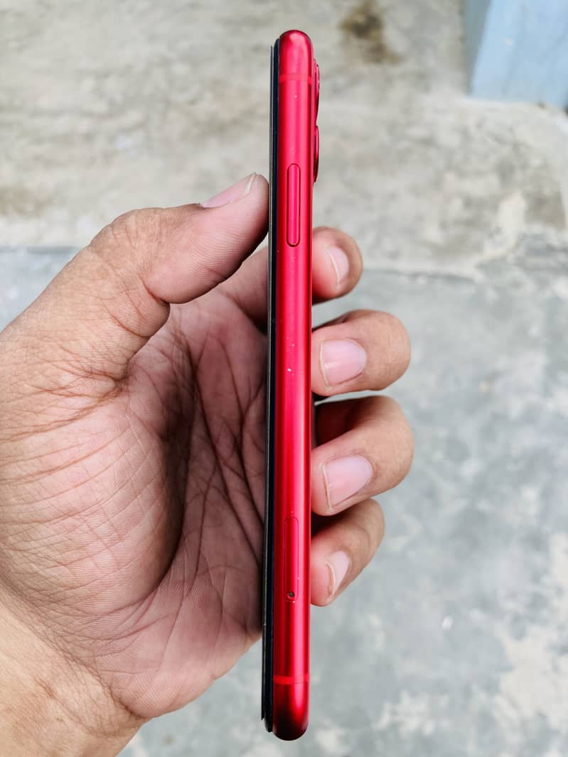 Apple iPhone 11 8