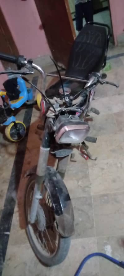 Unique UD 70