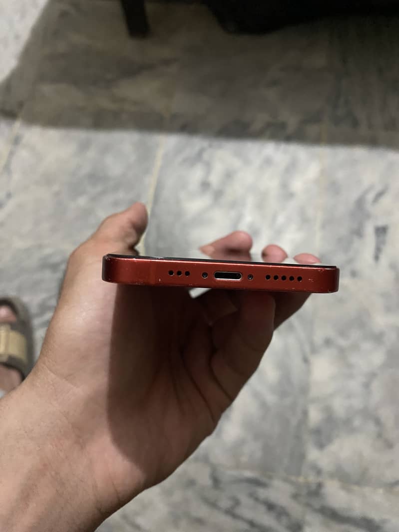 Apple iPhone 12 4