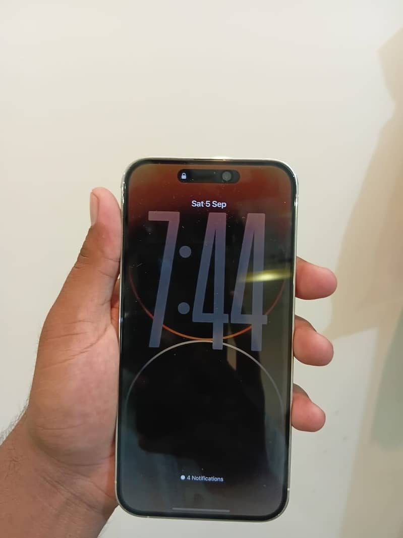 Apple iPhone 14 Pro Max 10