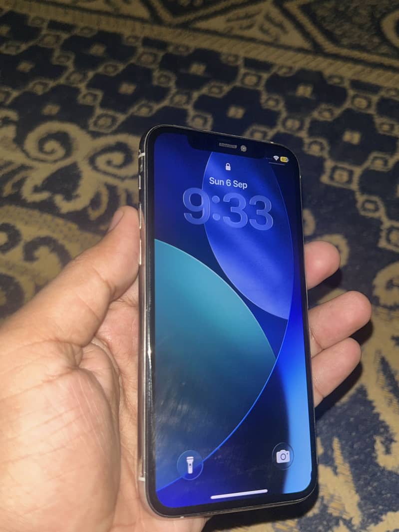 Apple iPhone 11 Pro 9