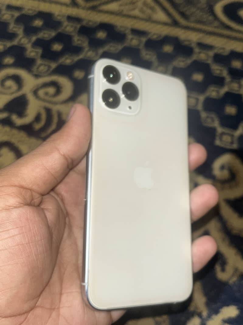 Apple iPhone 11 Pro 10