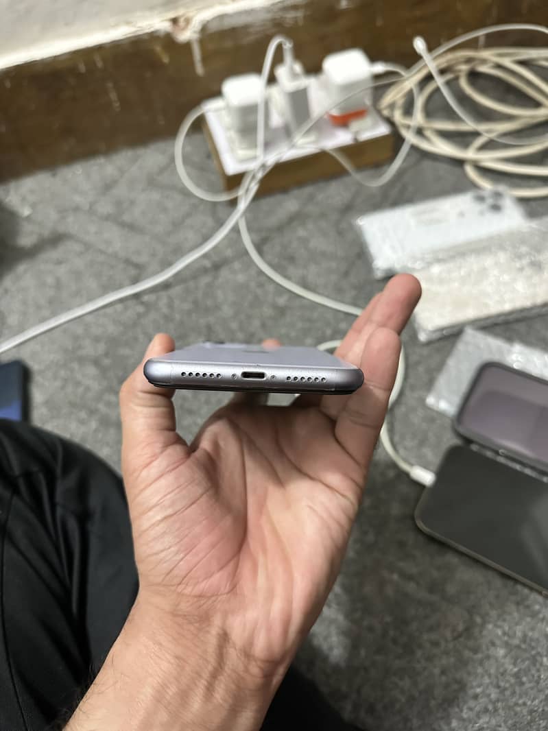 Apple iPhone 11 2