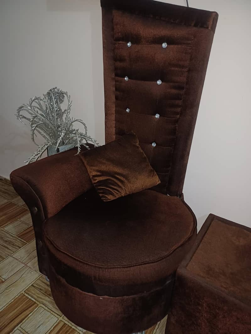 chairs 2