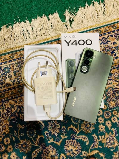 vivo y400 8/256 green PTA approved box charger 10/10