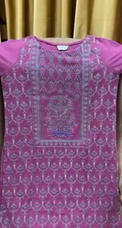 Chinyere brand krandi 3pc suit in small size