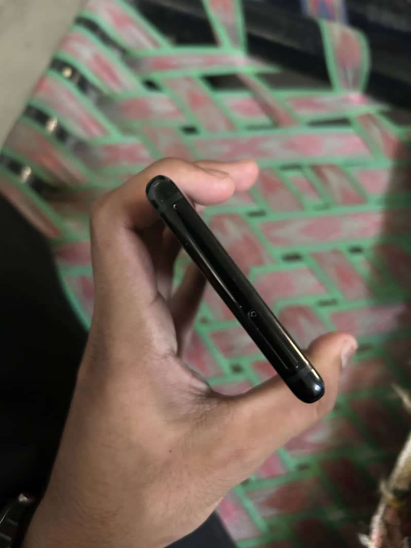 Samsung Mobile Note 8 1
