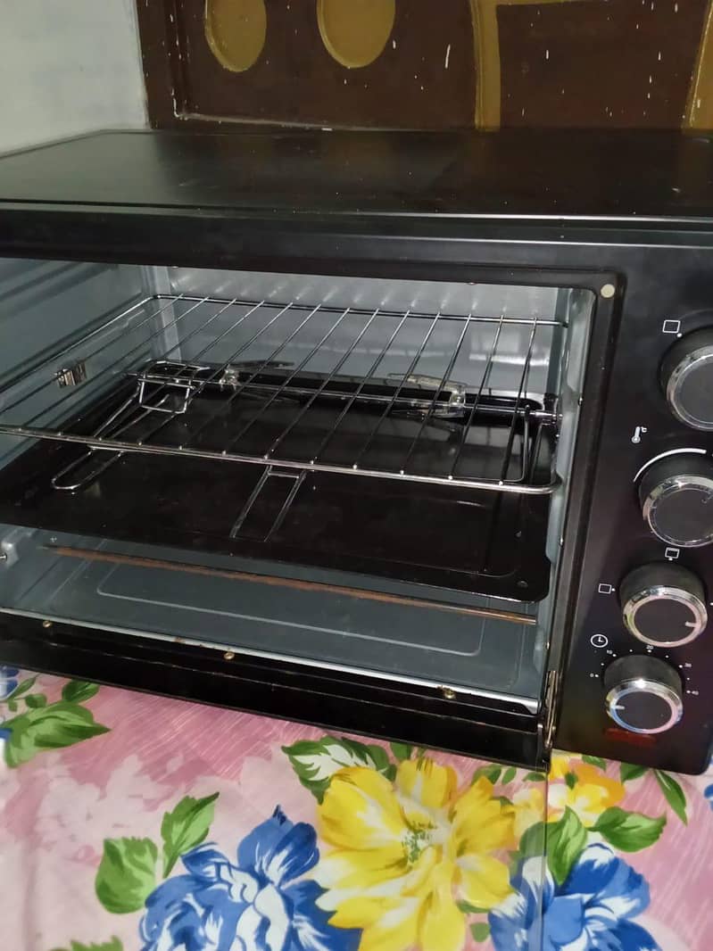 Microwave oven 2
