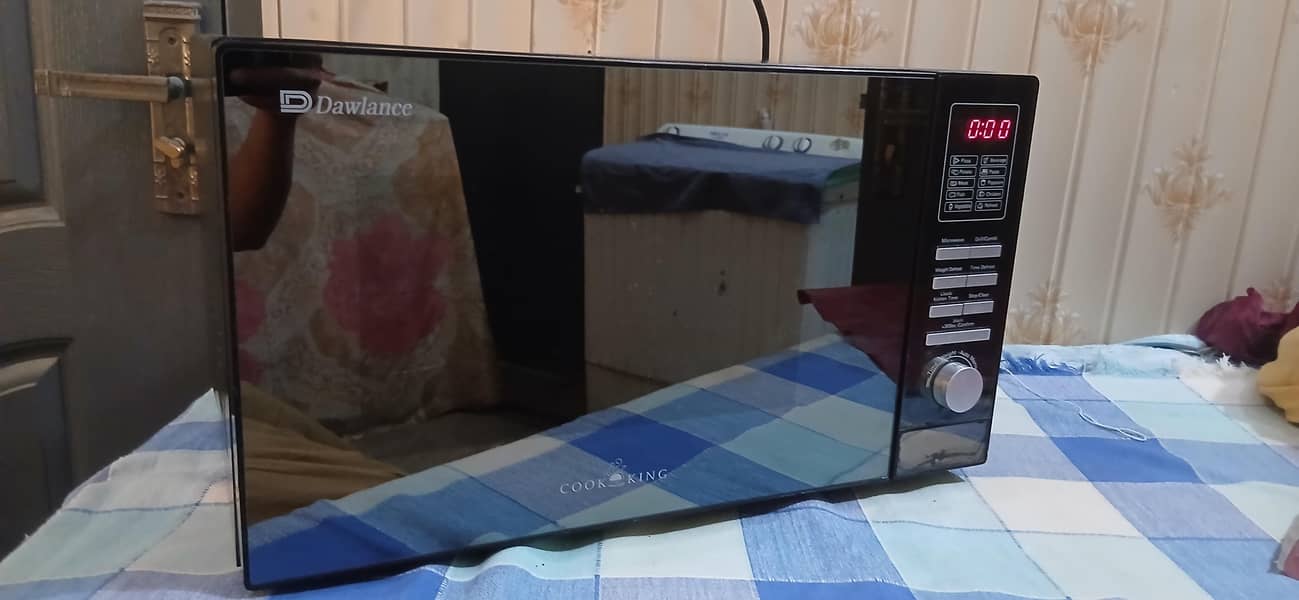 Dawlance microwave 1